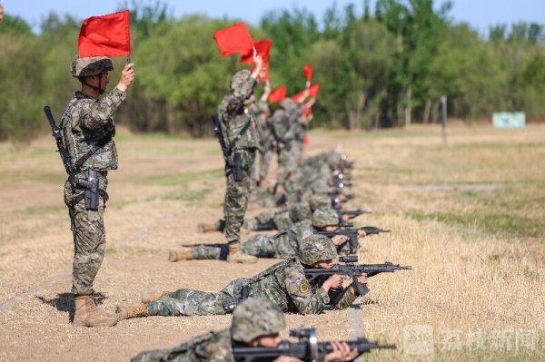 捷希源配资 练兵正当时！直击武警实弹射击现场|荔枝军事